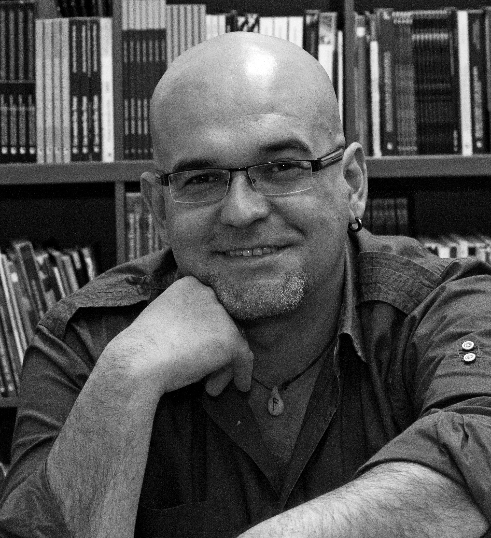Y ellos, ¿qué opinan? (XXIX): Alexis Ravelo – El blog de Lahierbaroja